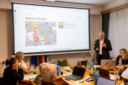 PIVKA SEJA OBČINSKEGA SVETA 8.10.2026 - Valter Leban-4118